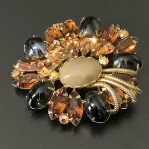 VINTAGE HEMATITE AMBER  BROWN AURORA BOREALIS RHINESTONE PIN BROOCH UNSIGNED